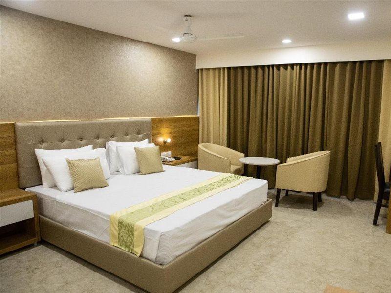 Hotel Grace Galaxy Mumbai Exterior photo