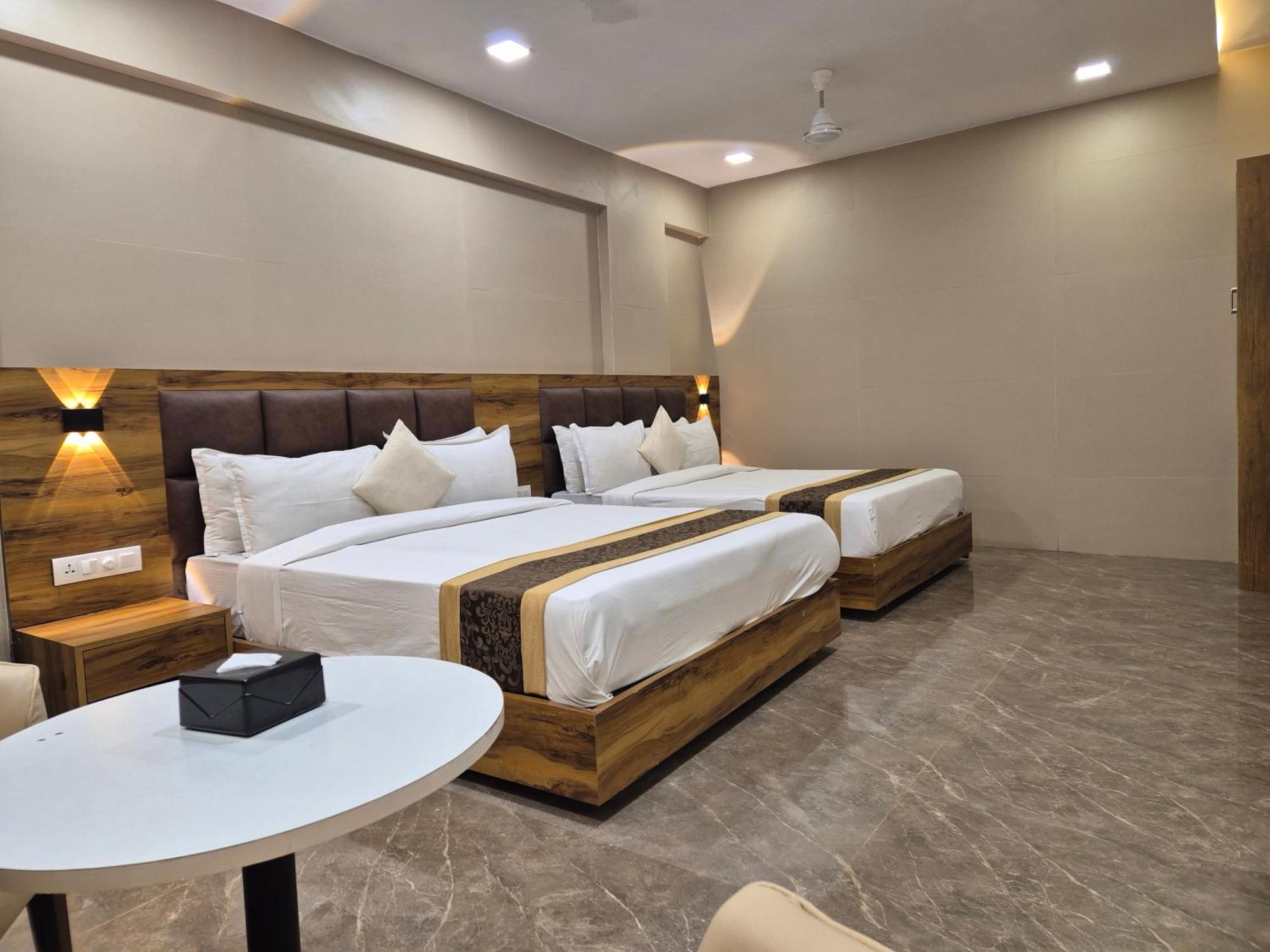 Hotel Grace Galaxy Mumbai Exterior photo