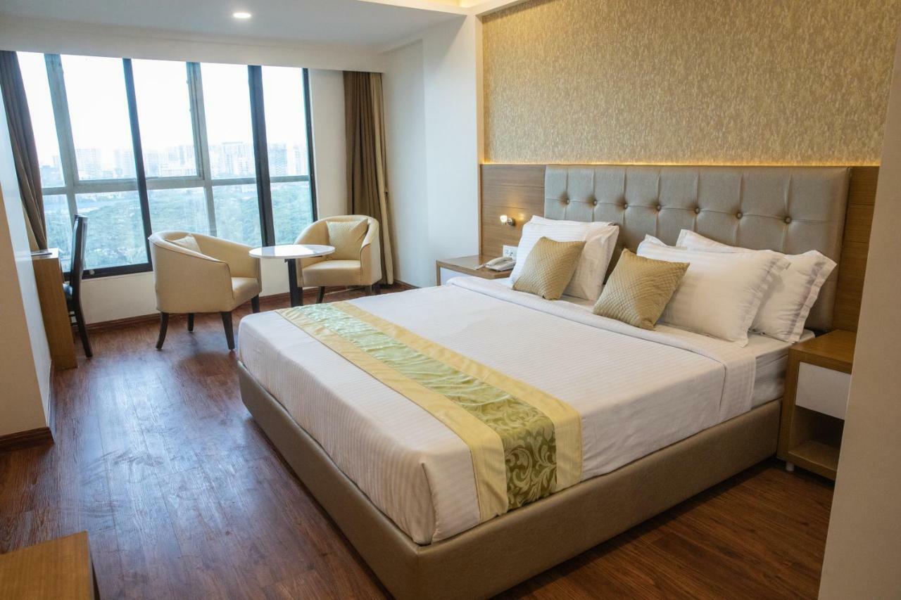 Hotel Grace Galaxy Mumbai Exterior photo