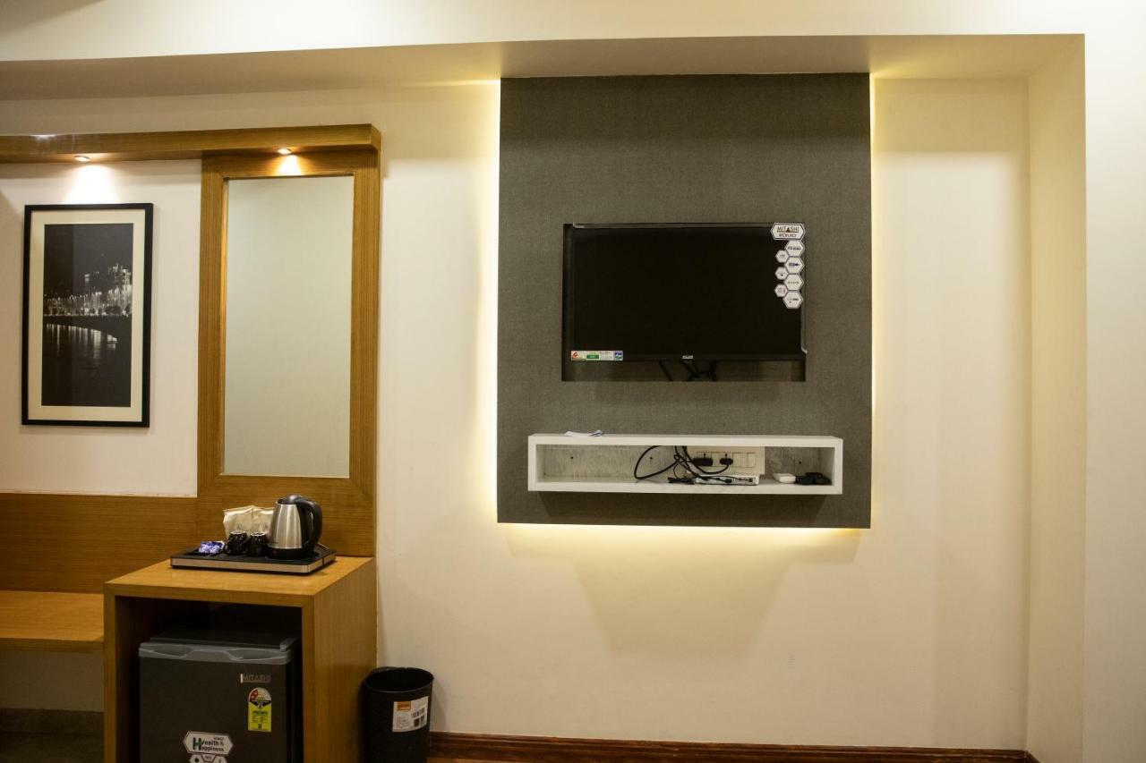 Hotel Grace Galaxy Mumbai Exterior photo