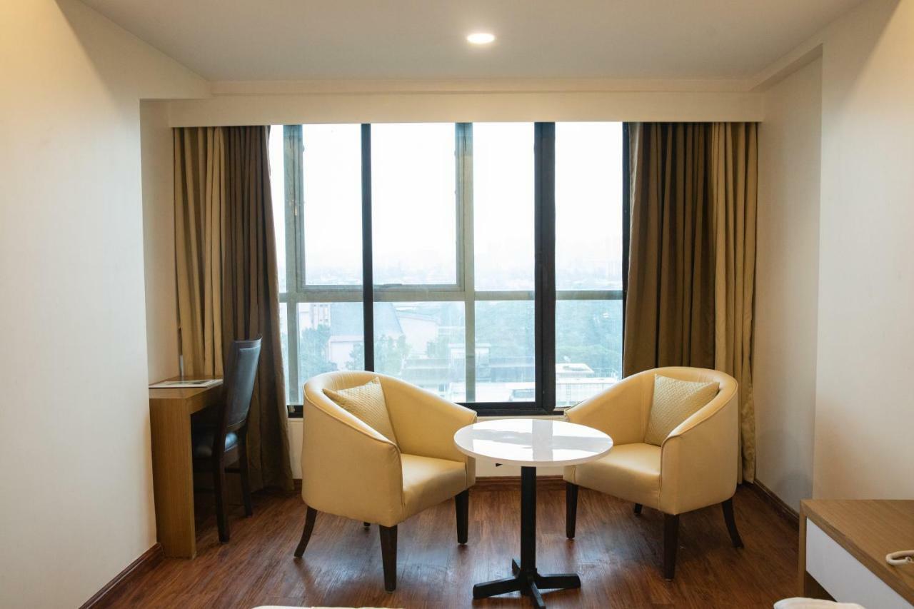 Hotel Grace Galaxy Mumbai Exterior photo