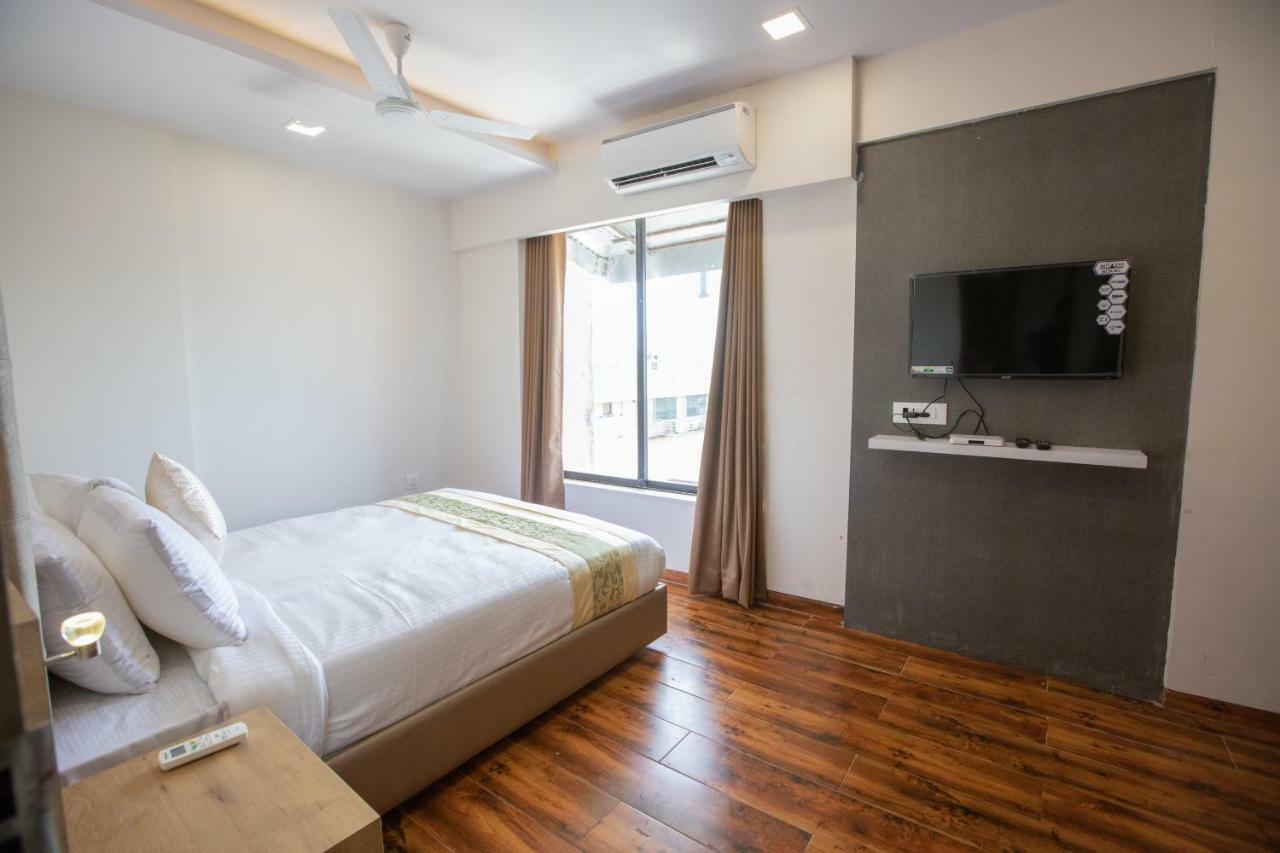 Hotel Grace Galaxy Mumbai Exterior photo