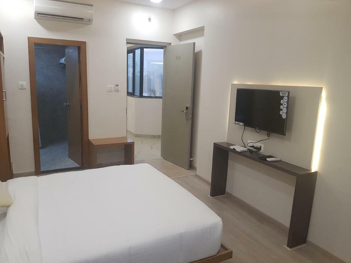 Hotel Grace Galaxy Mumbai Exterior photo